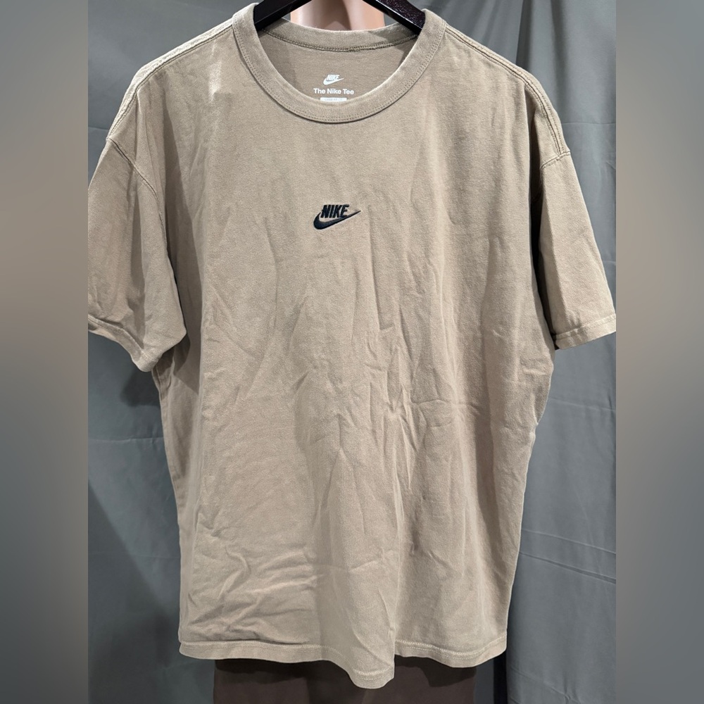 Nike Brown Short Sleeve Shirt Size Large